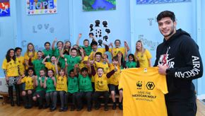 #ProtectThePack | Jimenez surprises Wolverhampton schoolchildren