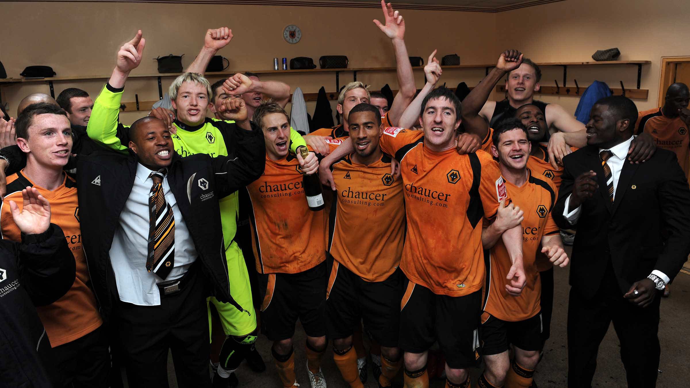 Former Wolves stars show support for NHS | Club | News | Wolverhampton ...