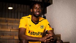 Traore Signing2