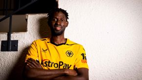 Traore Signing3