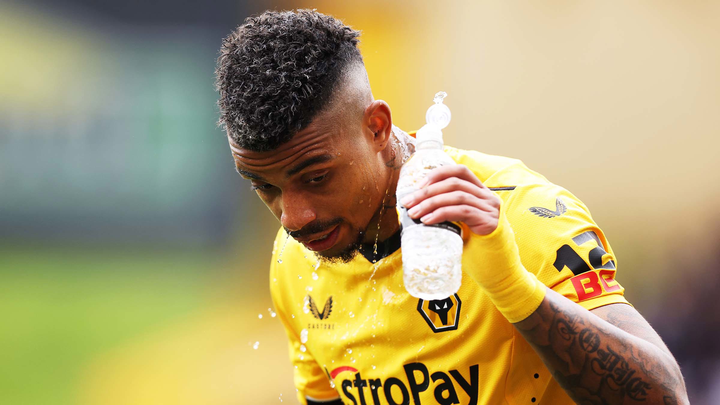 Wolves jersey best sale ireland