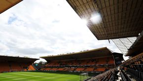 Molineux to pay tribute on Saturday