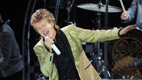 Rod Stewart to play Molineux in 2019