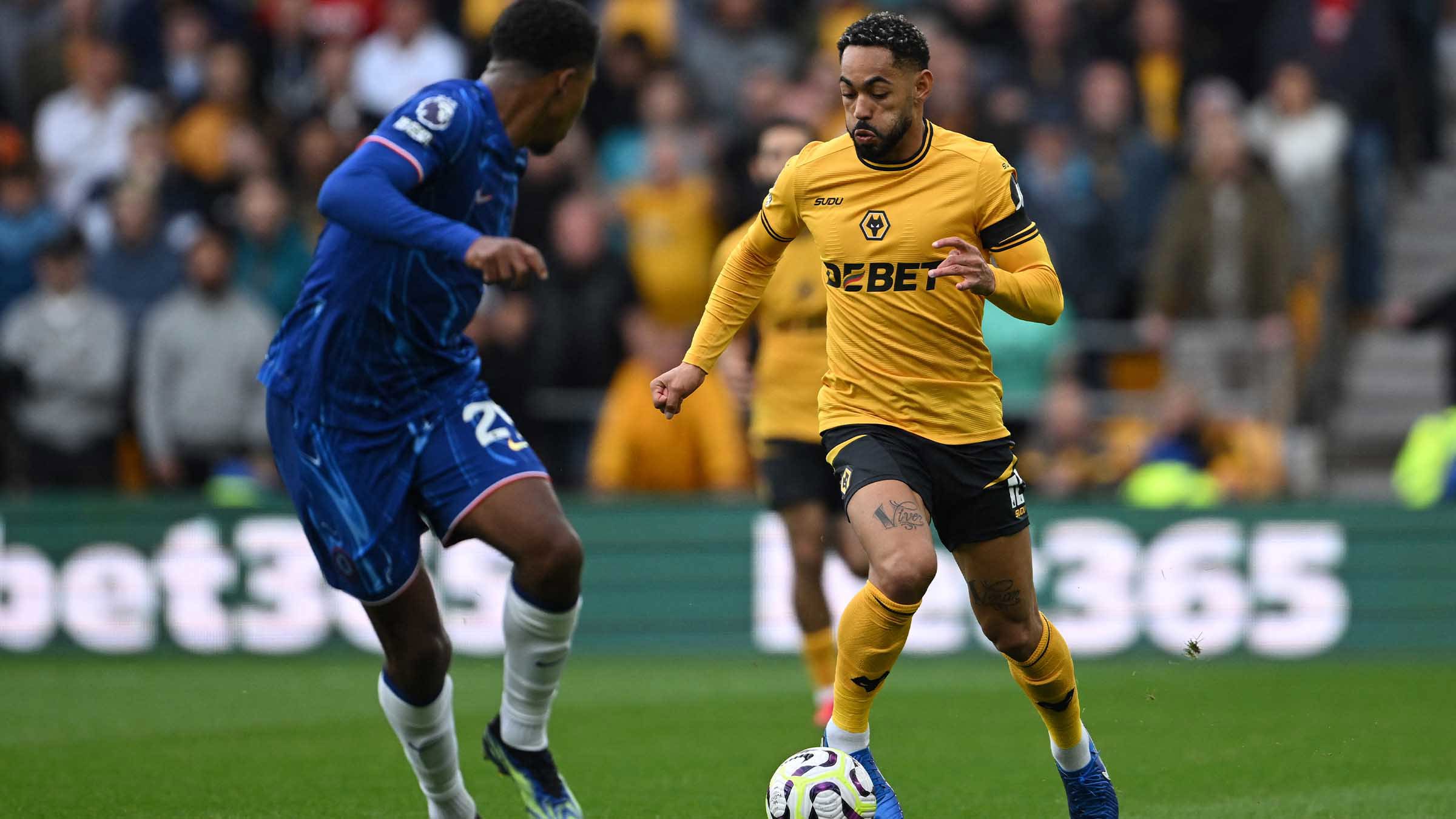 Chelseas Thrilling 6-2 Triumph at Wolves Marks Premier League Drama