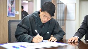 Hwang 1