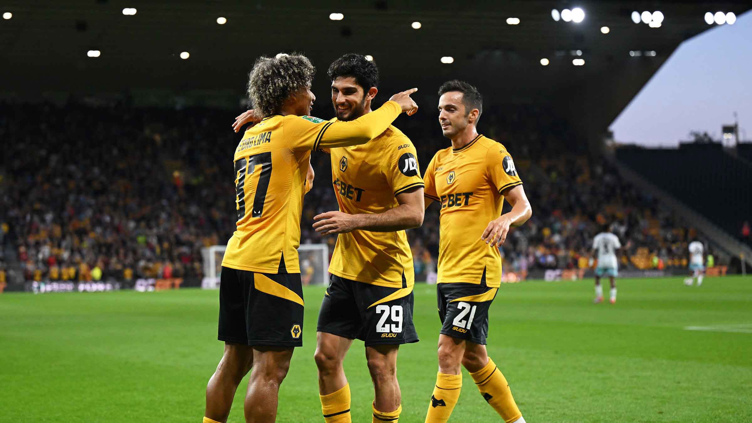 Brighton vs Wolves A Thrilling EFL Cup Battle