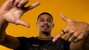 Andre Signing 11