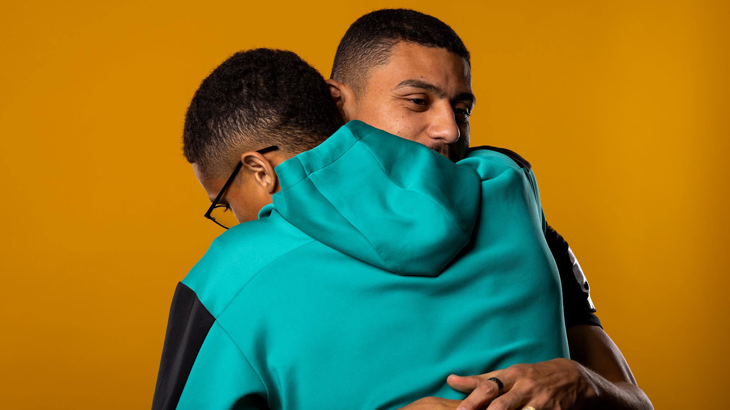 图集 | 安德烈签约狼队 | 中文 | News | Wolverhampton Wanderers FC