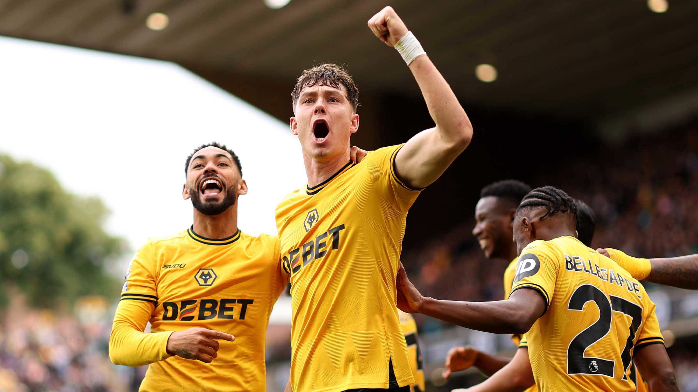 Carabao Cup Clash Wolverhampton Wanderers vs. Burnley - A Battle at Molineux